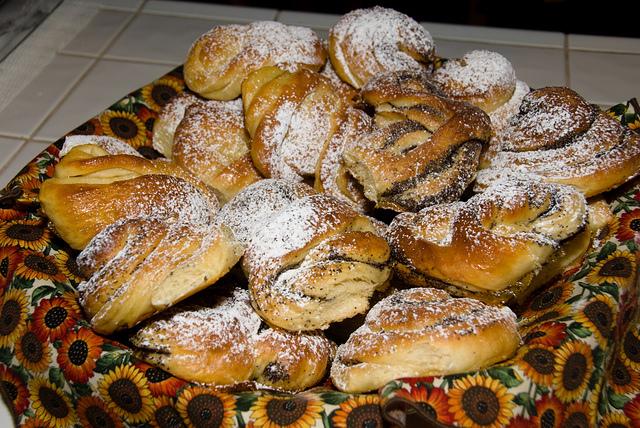Rose Levy Beranbaum's "New Traditional Challah" rolls with poppy seed filling